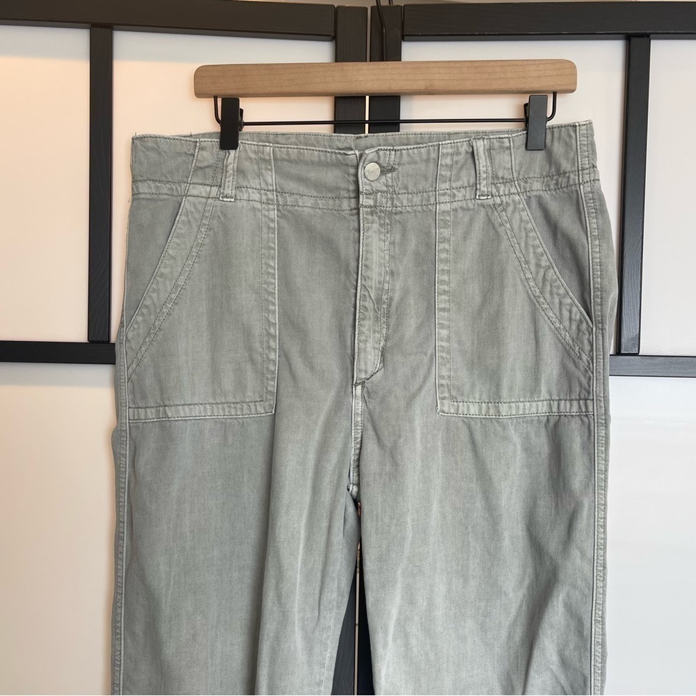 Joe's Jeans the honor high rise vintage straight utility
pants. Size 31 - Picture 16 of 16